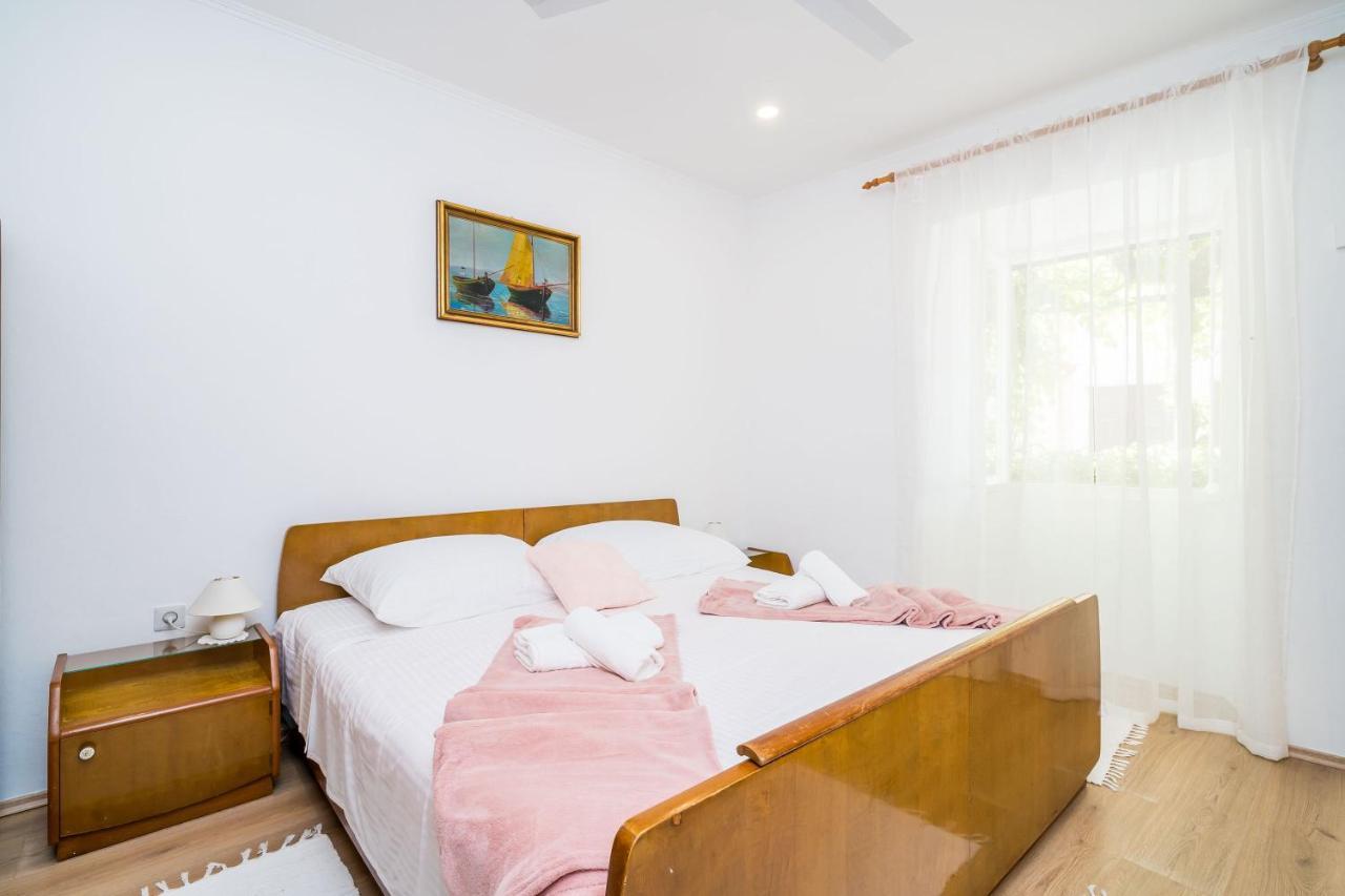 Apartment Marija Close To Old Town Дубровник Екстериор снимка